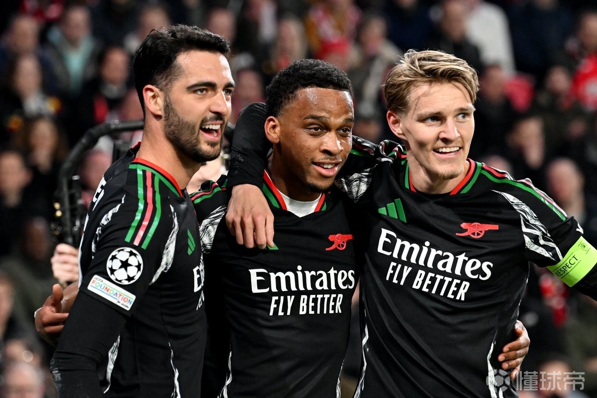 集结日突围战来临,埃因霍温围绕法国杯遗憾出局,底气十足,训练强度明显提升 集结日突围战来临,埃因霍温围绕法国杯遗憾出局,底气十足,训练强度明显提升